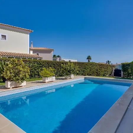 Casa Nuria Com 4 Quartos, Piscina E Churrasco Em Vale Do Lobo *