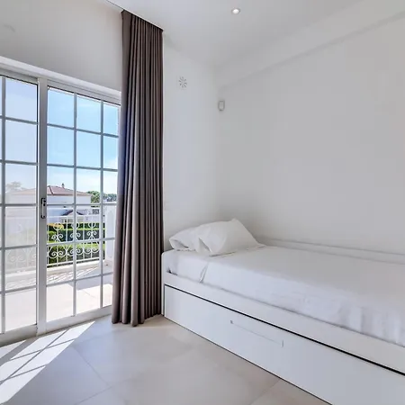 Casa Nuria Com 4 Quartos, Piscina E Churrasco Em Vale Do Lobo * Almancil