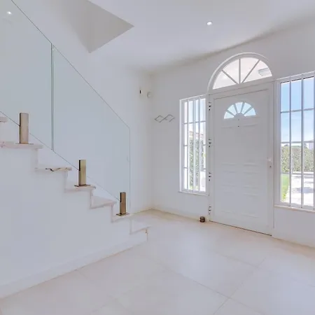 Prázdninový dům Casa Nuria Com 4 Quartos, Piscina E Churrasco Em *