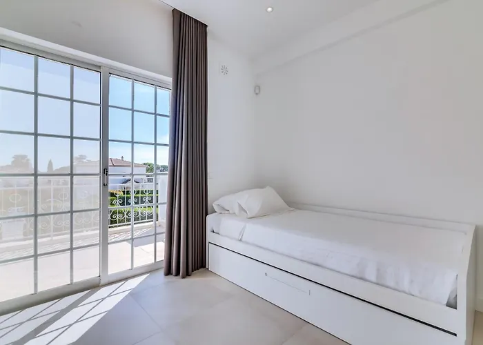 Casa Nuria Com 4 Quartos, Piscina E Churrasco Em Vale Do Lobo * Almancil