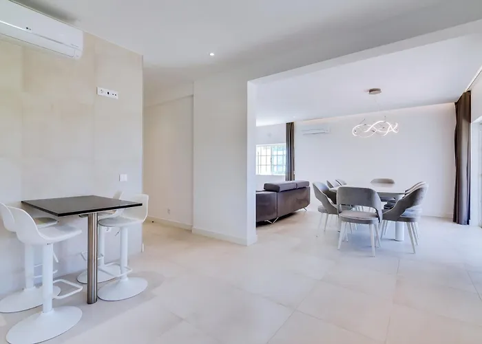 Casa Nuria Com 4 Quartos, Piscina E Churrasco Em Vale Do Lobo Almancil