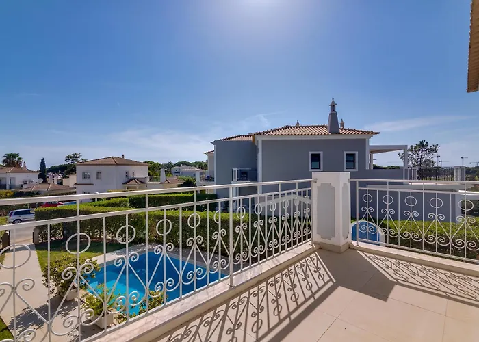 Dom wakacyjny Casa Nuria Com 4 Quartos, Piscina E Churrasco Em Vale Do Lobo Almancil