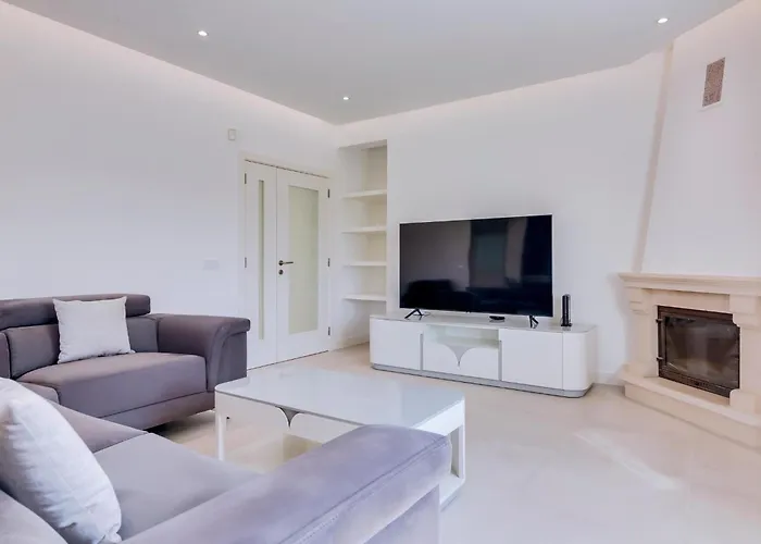 Casa Nuria Com 4 Quartos, Piscina E Churrasco Em Vale Do Lobo *