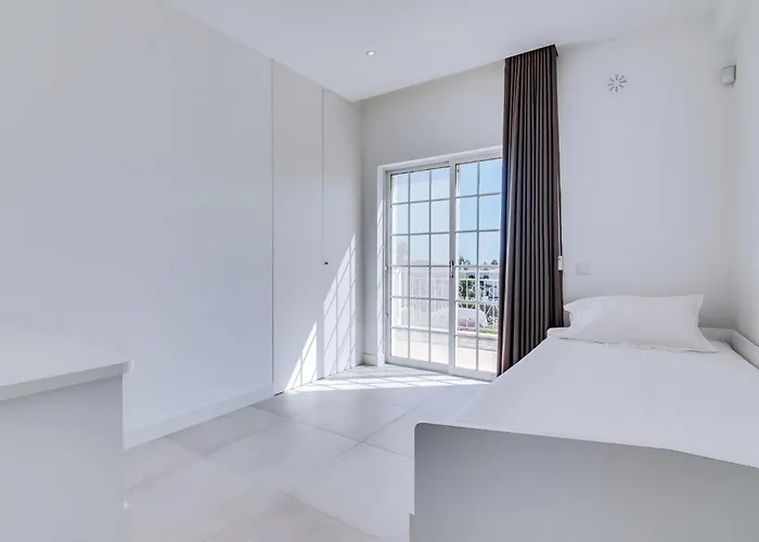 Casa Nuria Com 4 Quartos, Piscina E Churrasco Em Vale Do Lobo * Almancil