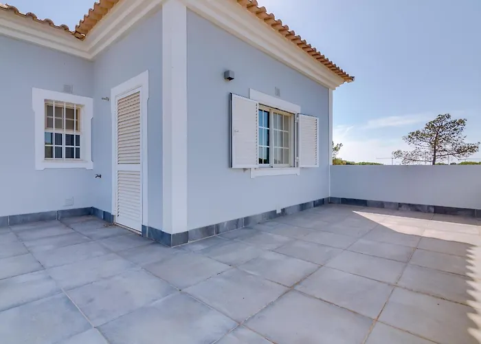 Casa Nuria Com 4 Quartos, Piscina E Churrasco Em Vale Do Lobo