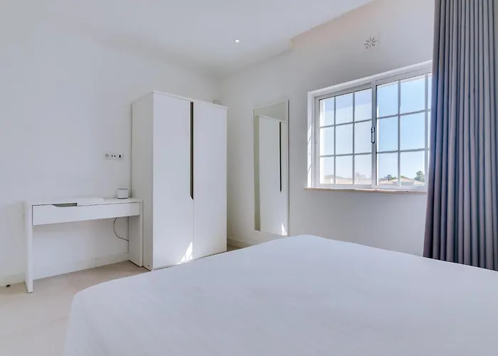 Casa Nuria Com 4 Quartos, Piscina E Churrasco Em Vale Do Lobo * Almancil