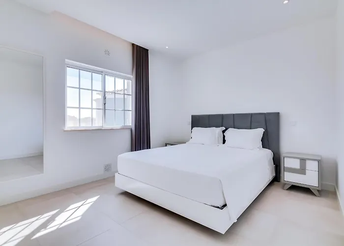 Dom wakacyjny Casa Nuria Com 4 Quartos, Piscina E Churrasco Em Vale Do Lobo Almancil