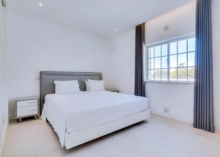 Casa Nuria Com 4 Quartos, Piscina E Churrasco Em Vale Do Lobo Dom wakacyjny *