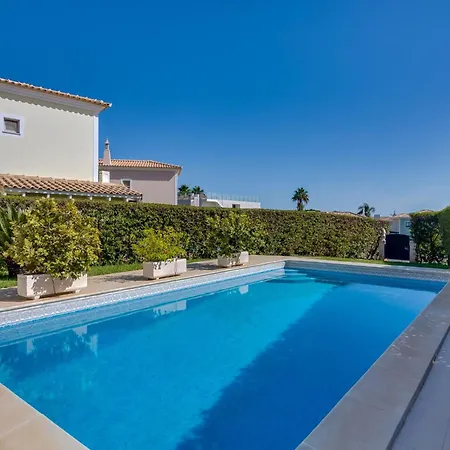 Casa Nuria Com 4 Quartos, Piscina E Churrasco Em Vale Do Lobo Ferienhaus Almancil